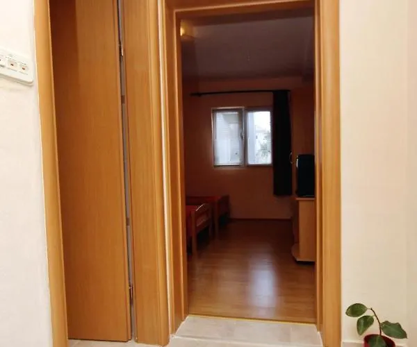 Apartman By The Sea Posedarje, Novigrad - 6240 *